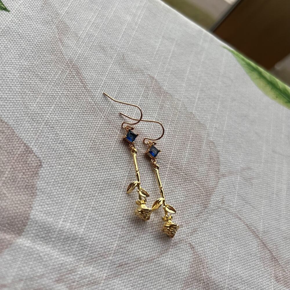 Novelty Sapphire Blue Topaz Rose Earrings, Spring Rose Casual Fun Gift Earrings - Picture 2 of 7